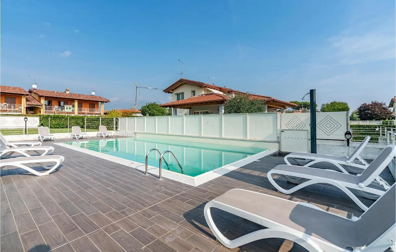 Raffa Cozy Apartment In Puegnago Sul Garda With Wifi איטליה