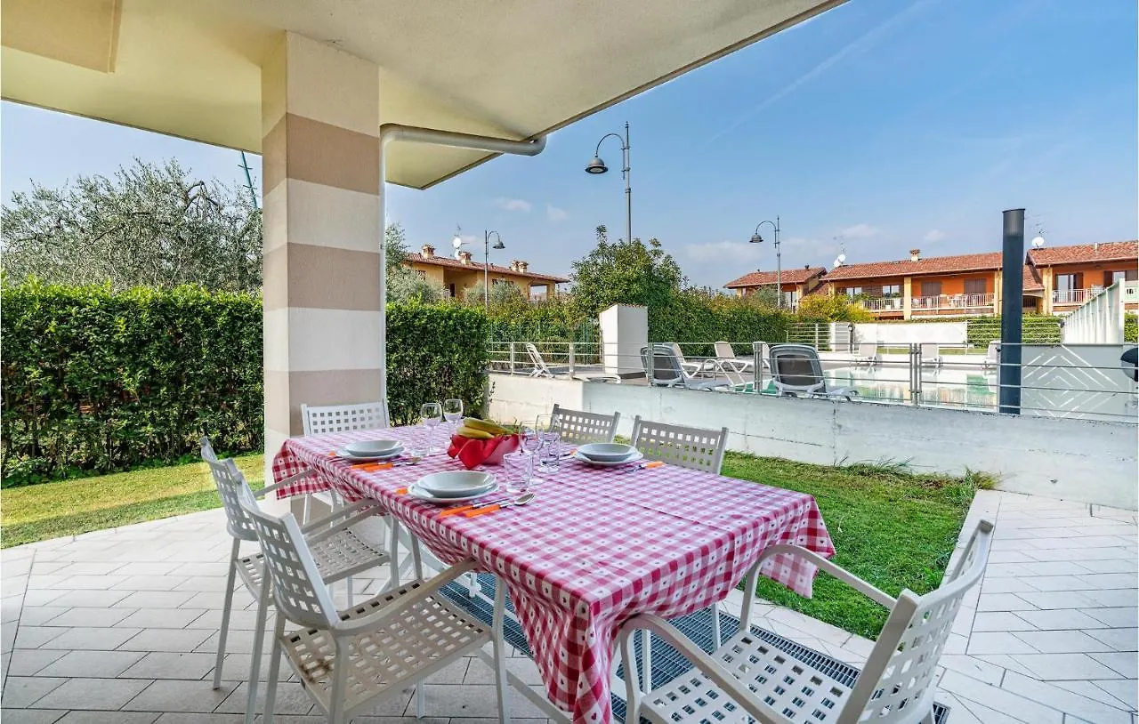 Raffa Cozy Apartment In Puegnago Sul Garda With Wifi