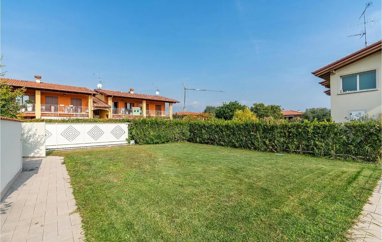 Raffa Cozy Apartment In Puegnago Sul Garda With Wifi 0*,  איטליה